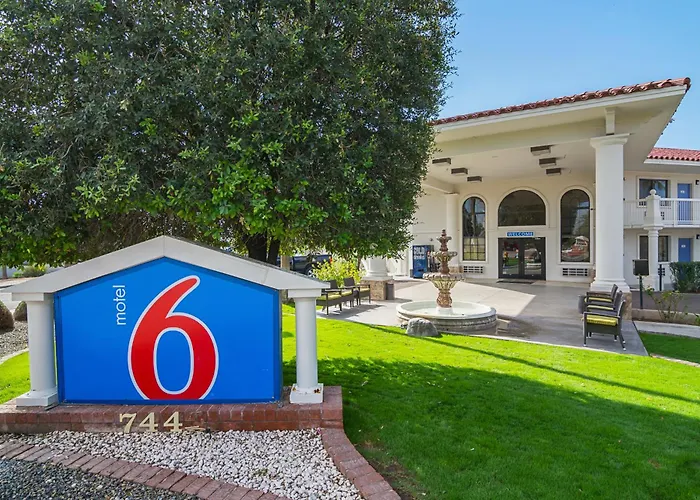 6 Chandler, Az Chandler